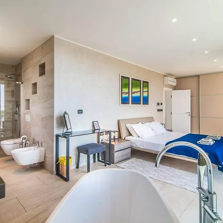 Villa Signature Embrace